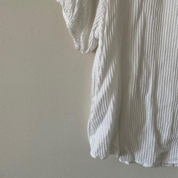 SMART SET White Flowy Button-Down - Picture 6 of 8